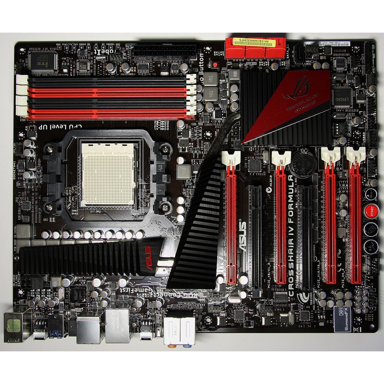 Материнская плата ASUS Crosshair IV Formula — фото 1