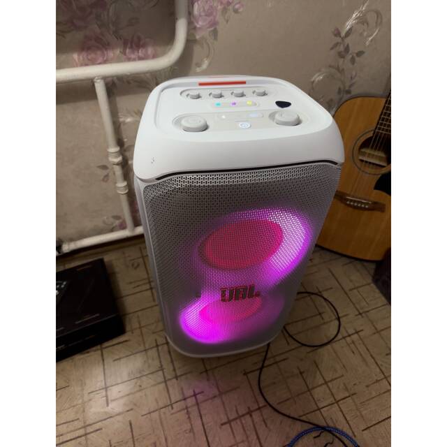 Портативная колонка JBL