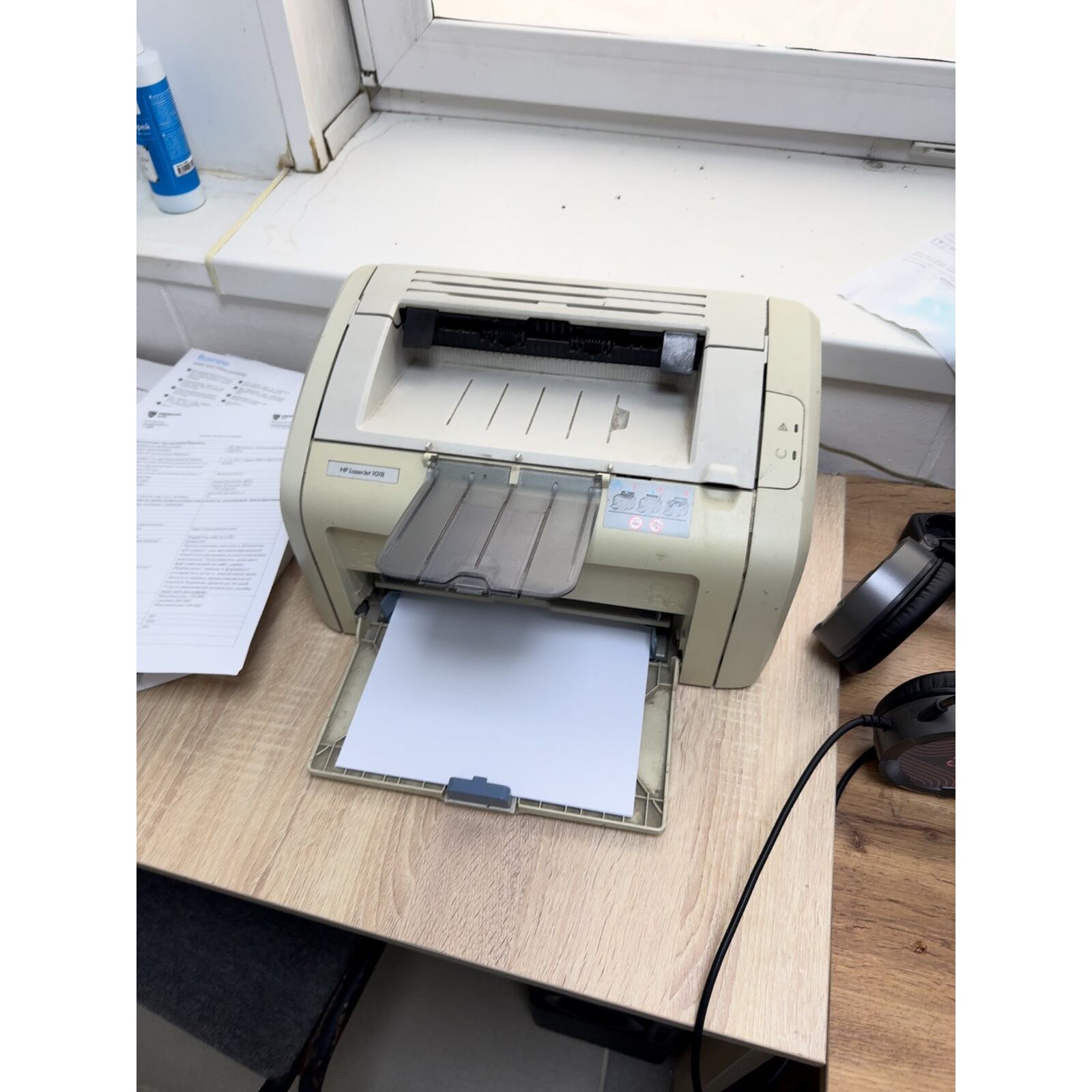 Лазерный принтер HP LaserJet 1018 — фото 1